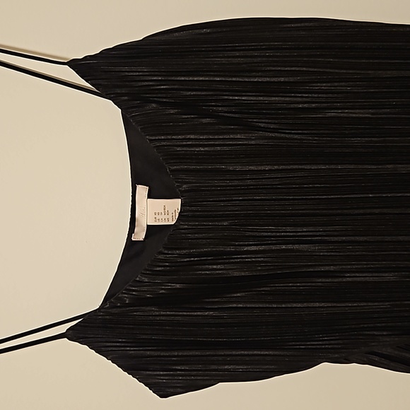 H&M Ribbes Tank - Picture 3 of 3